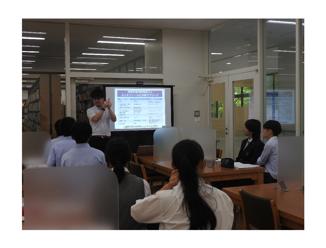 大学模擬授業　図書学習室